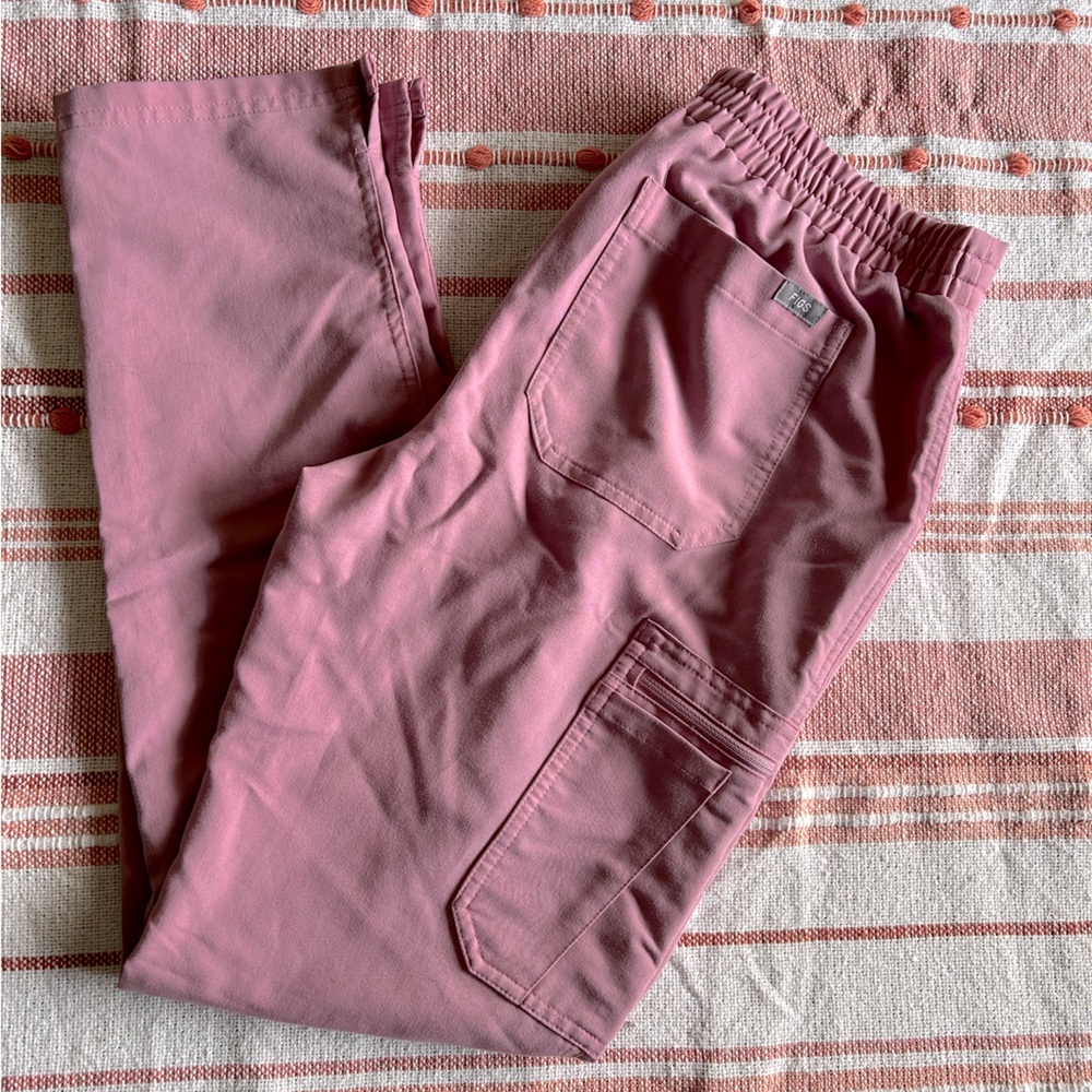 Figs Yola scrubs